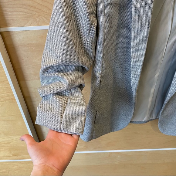 H&M Women's 3/4 Sleeve Black & White Blazer - Size small - Picture 6 of 8